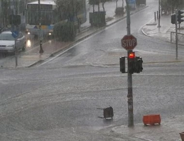 Το Αστεροσκοπείο Αθηνών προειδοποιεί: «Έρχονται πλημμύρες - Θα πέσει πολύ νερό τις επόμενες ημέρες»